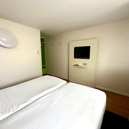 Campanile Hotel Chantilly