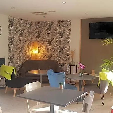 Hotel Campanile Chantilly