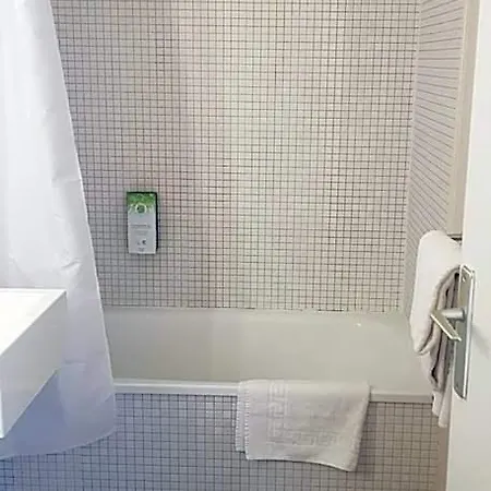 Campanile Hotel 3*