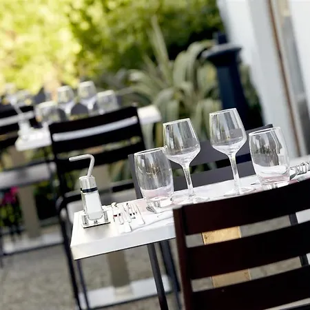 Ξενοδοχείο Campanile 3*