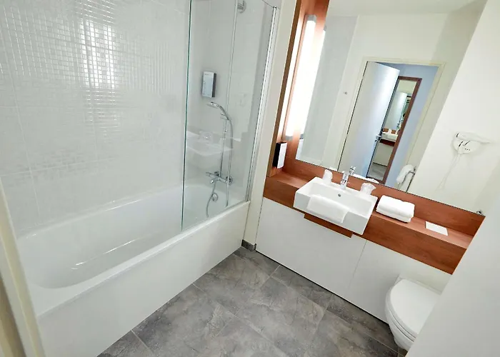 Campanile Hotel Chantilly