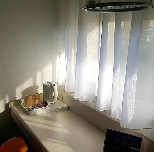 Campanile Отель Шантийи