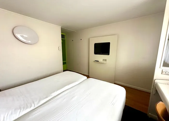 Campanile Hotel Chantilly