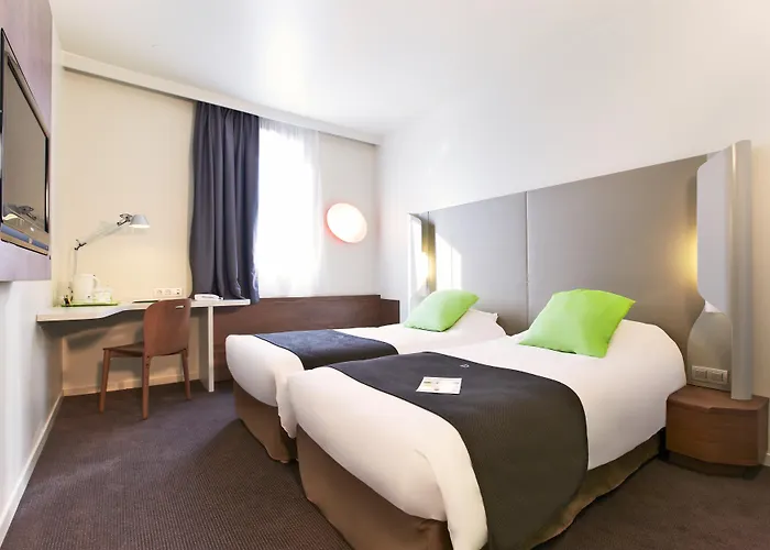 Campanile Hotel Chantilly