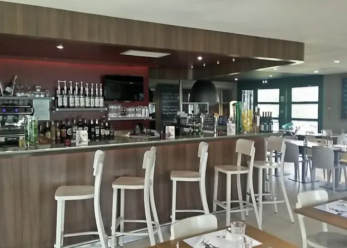 Hotel Campanile Chantilly