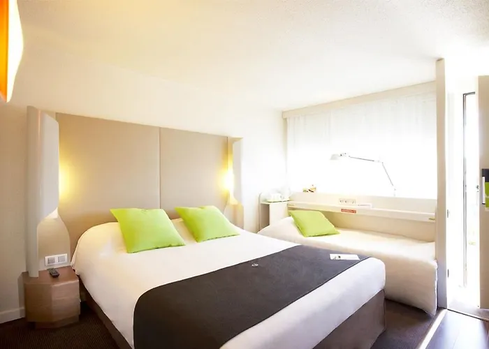 Campanile 3* Chantilly