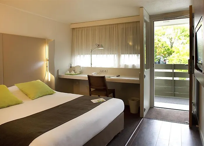 Campanile Hotel Chantilly