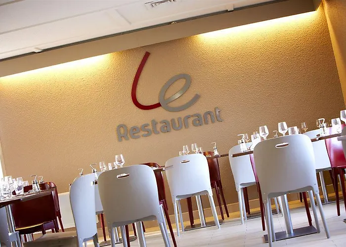 Отель Campanile 3*