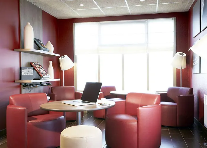 Hotel Campanile Chantilly